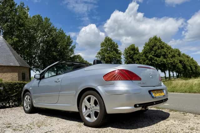 Peugeot 307 (2005) thumbnail 3
