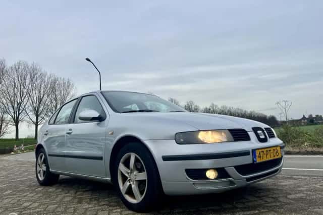 SEAT Leon (2004) thumbnail 4