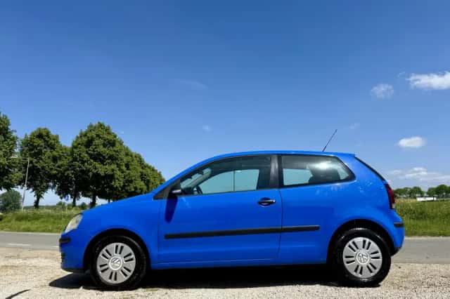 Volkswagen Polo (2006) thumbnail 2