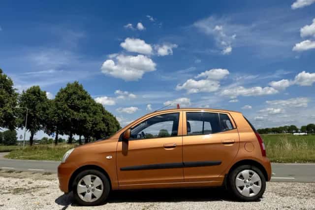 Kia Picanto (2006) thumbnail 2