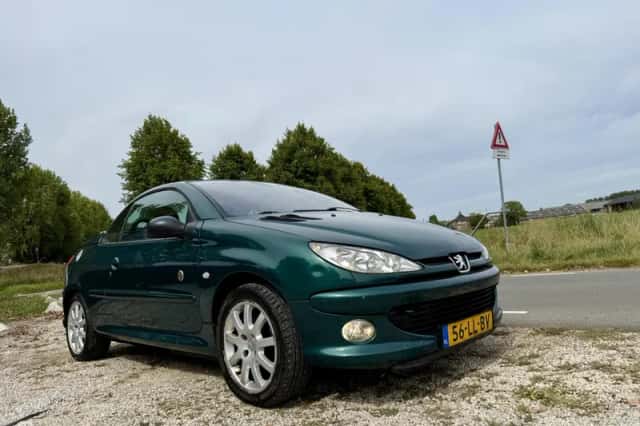Peugeot 206 (2003) thumbnail 4