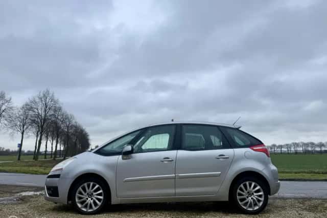 Citroën C4 Picasso (2009) thumbnail 2