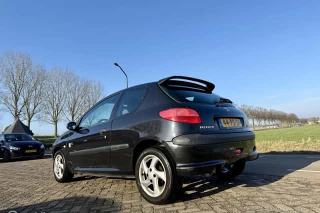 Peugeot 206 (2004) thumbnail 3
