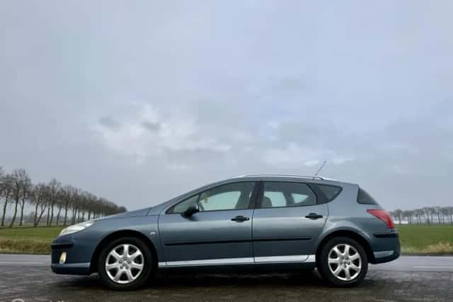 Peugeot 407 (2005) thumbnail 2