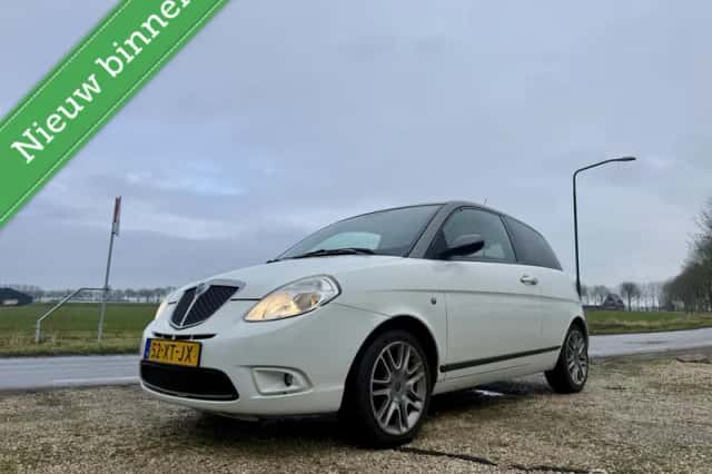 Lancia Ypsilon (2007) thumbnail 1
