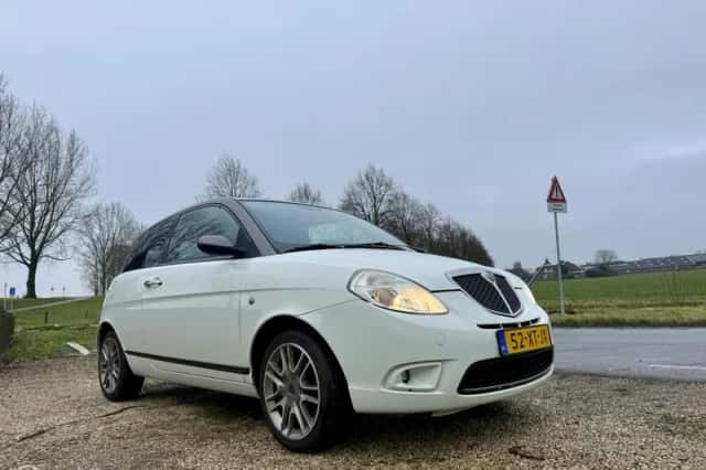 Lancia Ypsilon (2007) thumbnail 4