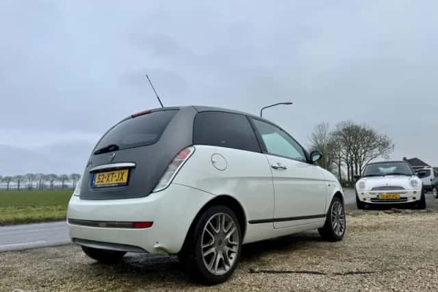 Lancia Ypsilon (2007) thumbnail 6