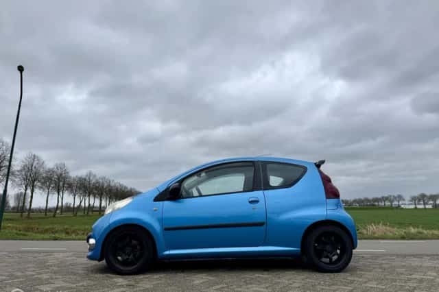 Peugeot 107 (2006) thumbnail 2