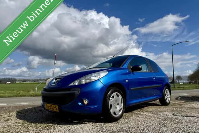 Peugeot 206 (2009) thumbnail 1