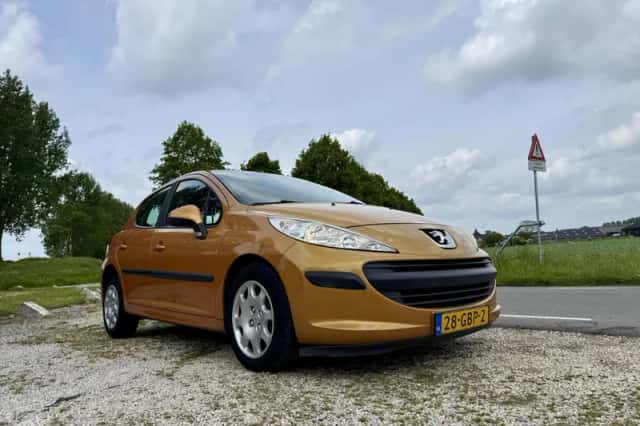 Peugeot 207 (2008) thumbnail 4