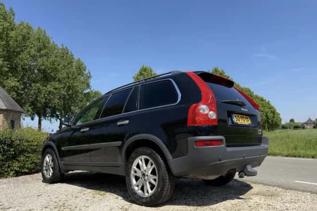 Volvo XC90 (2004) thumbnail 3