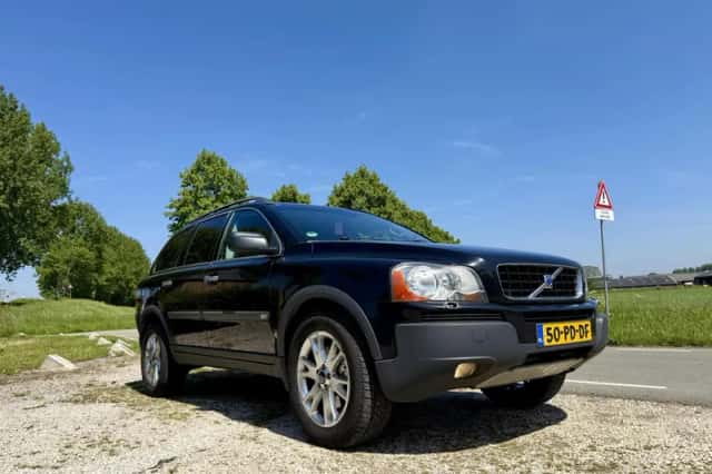 Volvo XC90 (2004) thumbnail 4