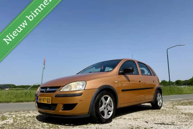 Opel Corsa (2004) thumbnail 1
