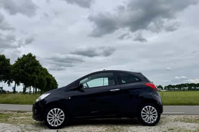 Ford Ka (2011) thumbnail 2