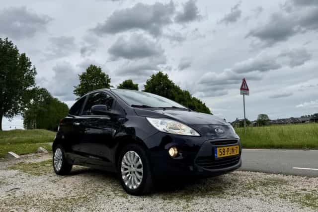 Ford Ka (2011) thumbnail 4