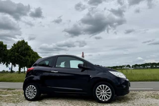 Ford Ka (2011) thumbnail 5