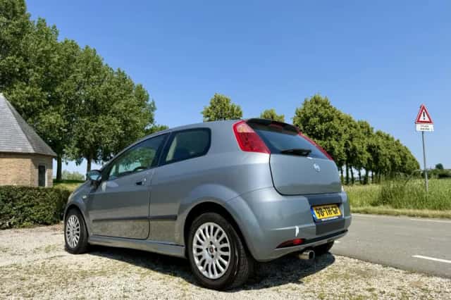 Fiat Grande Punto (2006) thumbnail 3