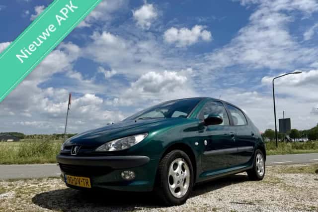 Peugeot 206 (2000) thumbnail 1