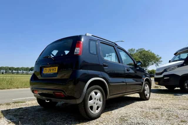 Suzuki Ignis (2002) thumbnail 6