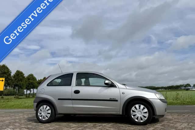 Opel Corsa (2001) thumbnail 5