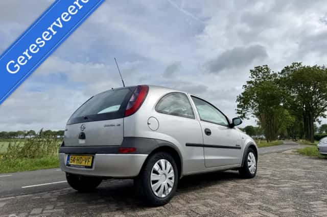 Opel Corsa (2001) thumbnail 6