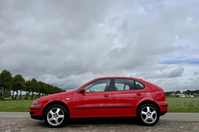 SEAT Leon (2003) thumbnail 2