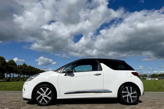 Citroën DS3 (2013) thumbnail 2