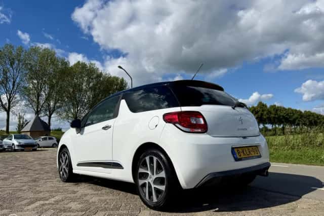 Citroën DS3 (2013) thumbnail 3