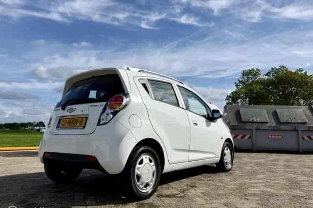 Chevrolet Spark (2010) thumbnail 6