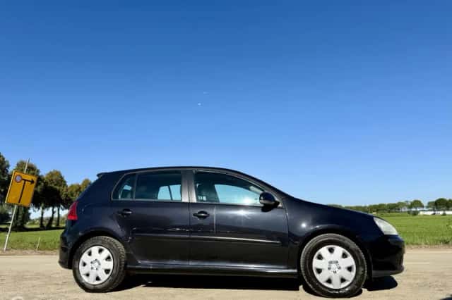 Volkswagen Golf (2005) thumbnail 5
