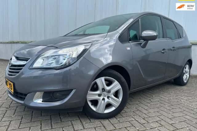 Opel Meriva (2015) thumbnail 1