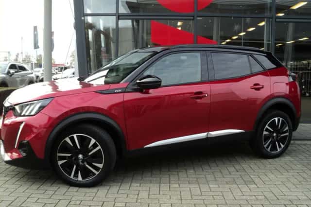 Peugeot 2008 (2020) thumbnail 3