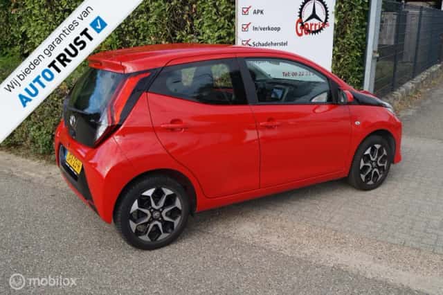 Toyota Aygo (2020) thumbnail 2