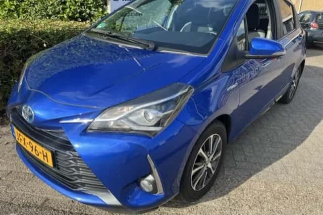 Toyota Yaris (2019) thumbnail 4