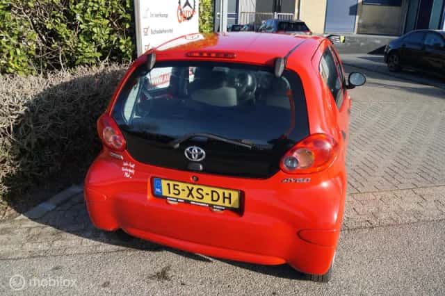 Toyota Aygo (2007) thumbnail 6