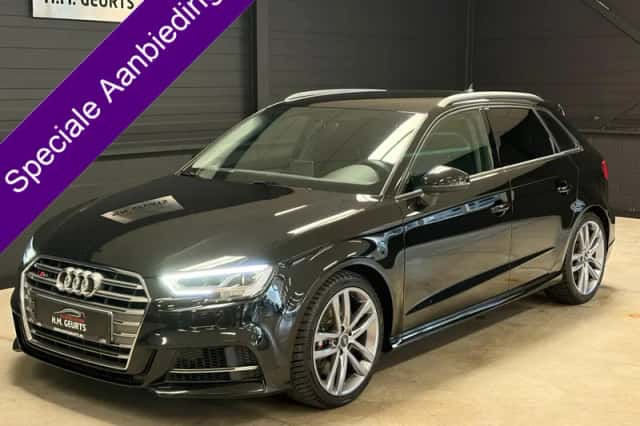 Audi S3 (2018) thumbnail 2