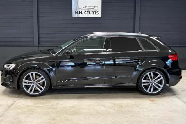 Audi S3 (2018) thumbnail 3