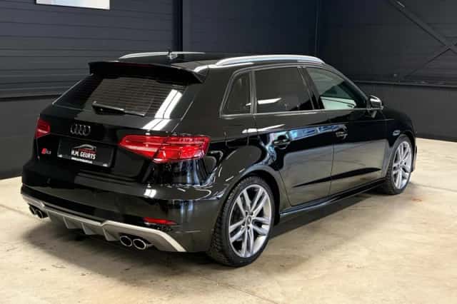 Audi S3 (2018) thumbnail 5
