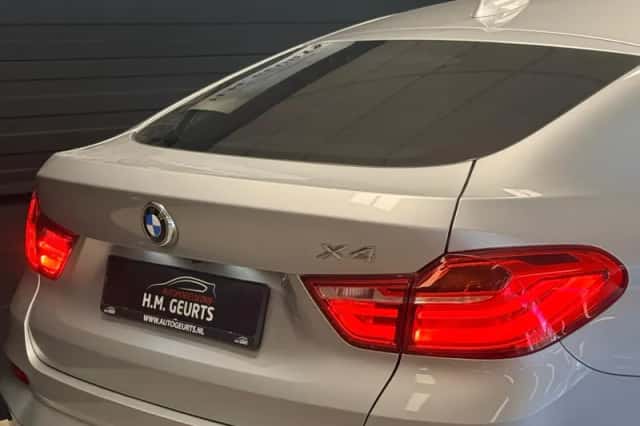 BMW X4 (2017) thumbnail 5