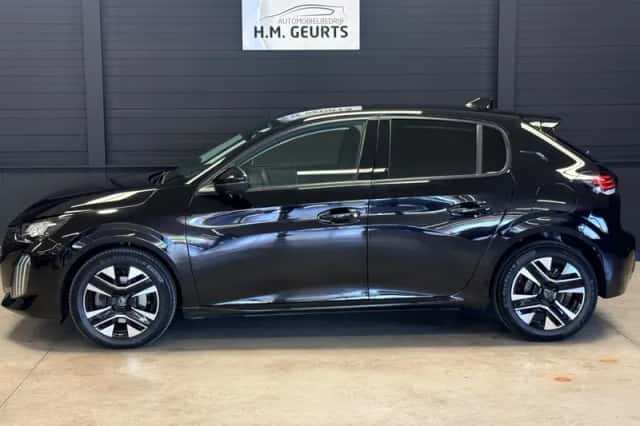 Peugeot 208 (2024) thumbnail 3