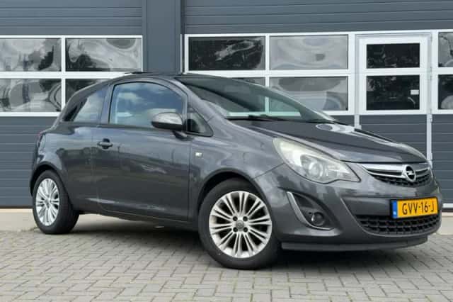 Opel Corsa (2011) thumbnail 1