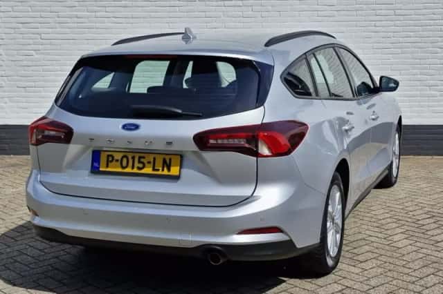 Ford Focus (2022) thumbnail 6