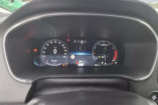 Renault Mégane (2023) thumbnail 5