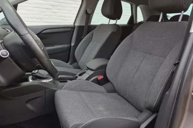 Citroën C4 (2016) thumbnail 3