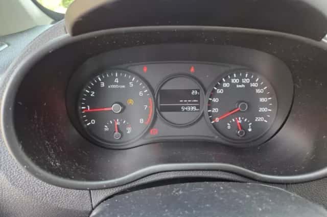 Kia Picanto (2019) thumbnail 6