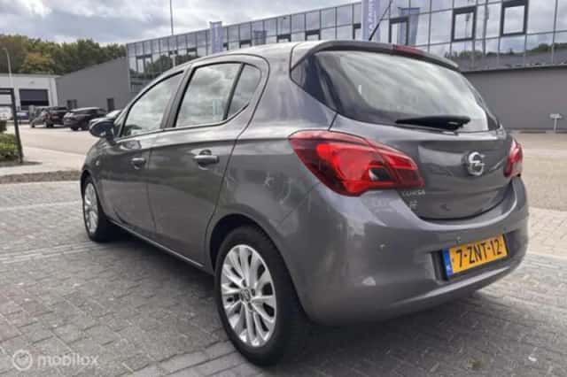 Opel Corsa (2015) thumbnail 5
