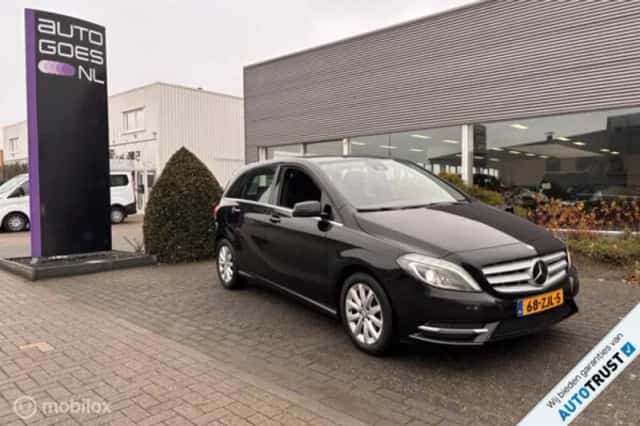 Mercedes-Benz B-Klasse (2012) thumbnail 1
