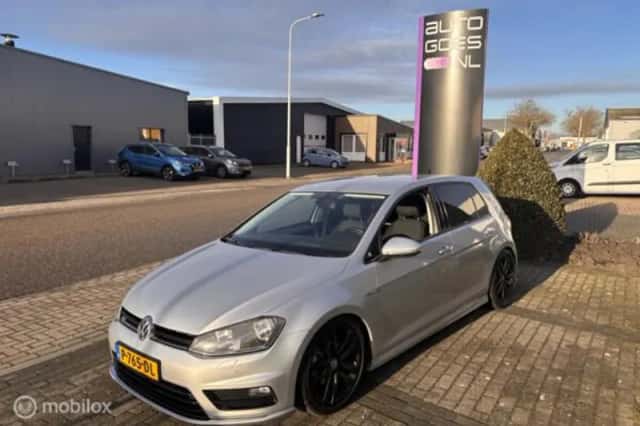 Volkswagen Golf (2014) thumbnail 6
