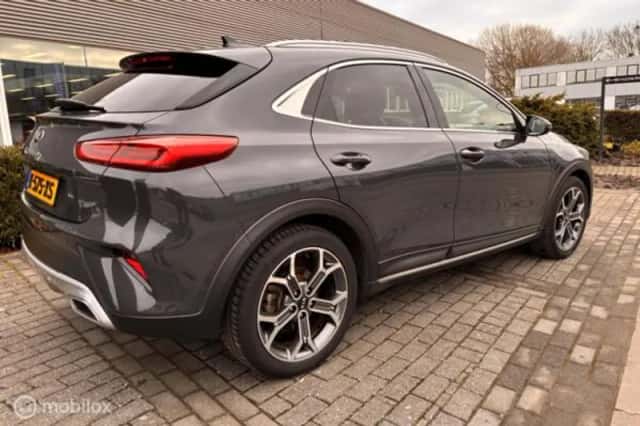 Kia XCeed (2021) thumbnail 4
