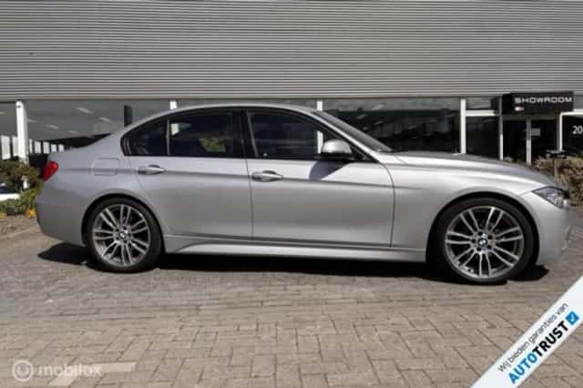 BMW 3-Serie (2014) thumbnail 3